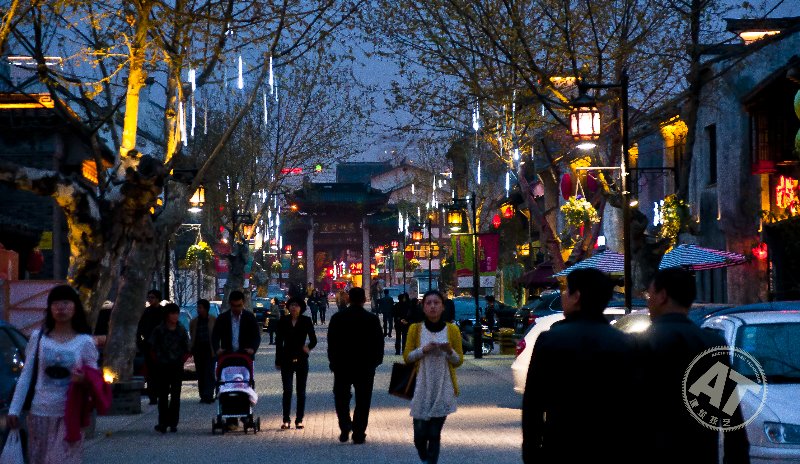 南長街繁榮夜景