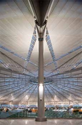 從上海南站談建筑的結(jié)構(gòu)與空間表現(xiàn)力