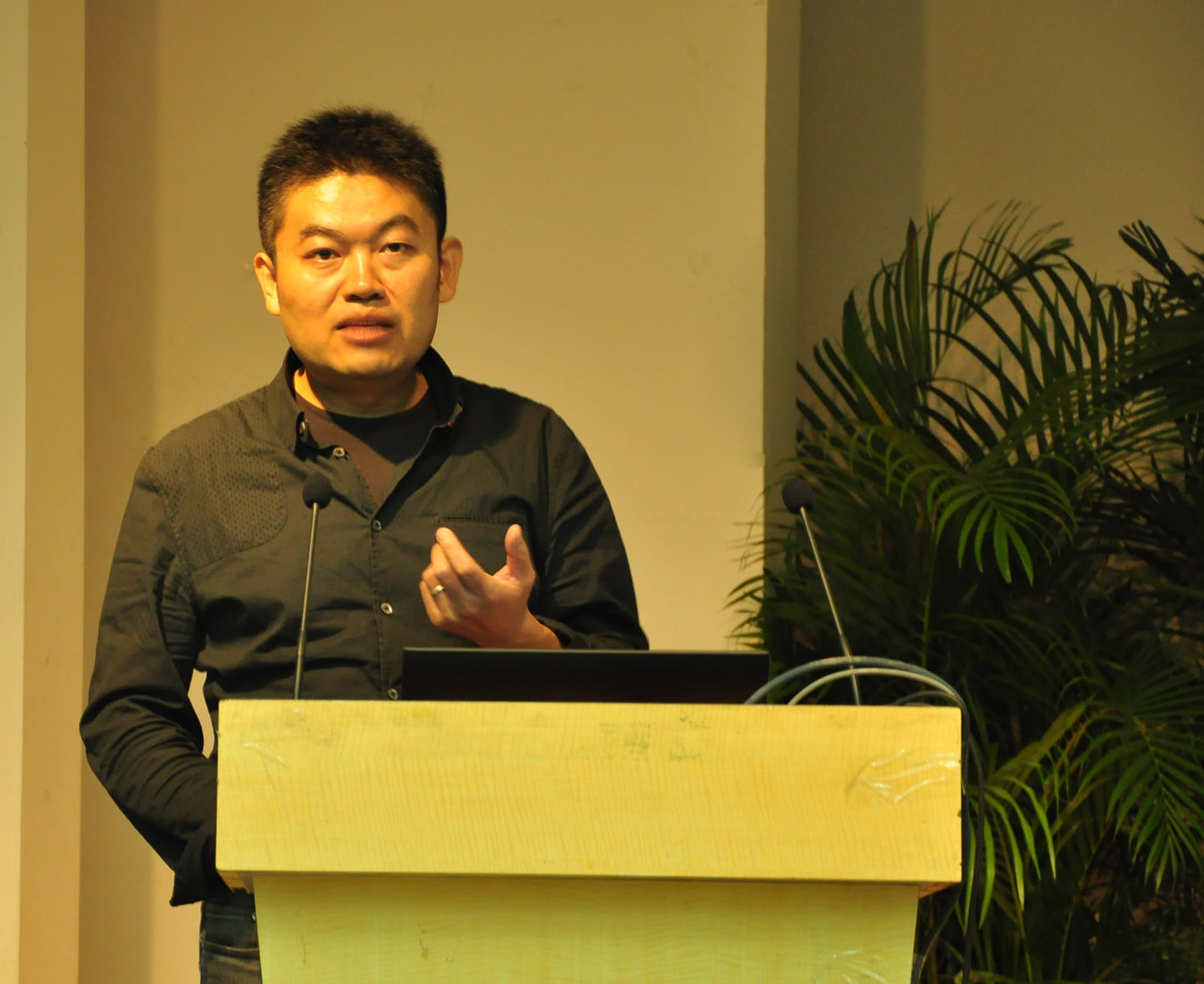 2013.10.11鄉(xiāng)村“七”望論壇，華黎：鄉(xiāng)村實踐